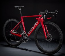 GUSTO（グスト）COBRA EVO ELITE ULTRA　サイズM　1台のみ特価