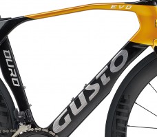 GUSTO（グスト）DURO EVO SPORT TE　サイズM　1台のみ 限定カラー