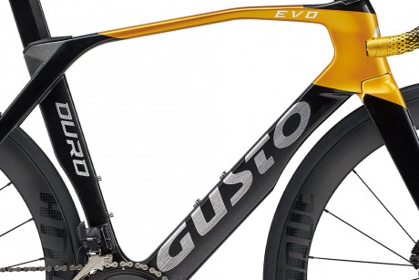 GUSTO（グスト）DURO EVO SPORT TE　サイズM　1台のみ 限定カラーのサムネイル